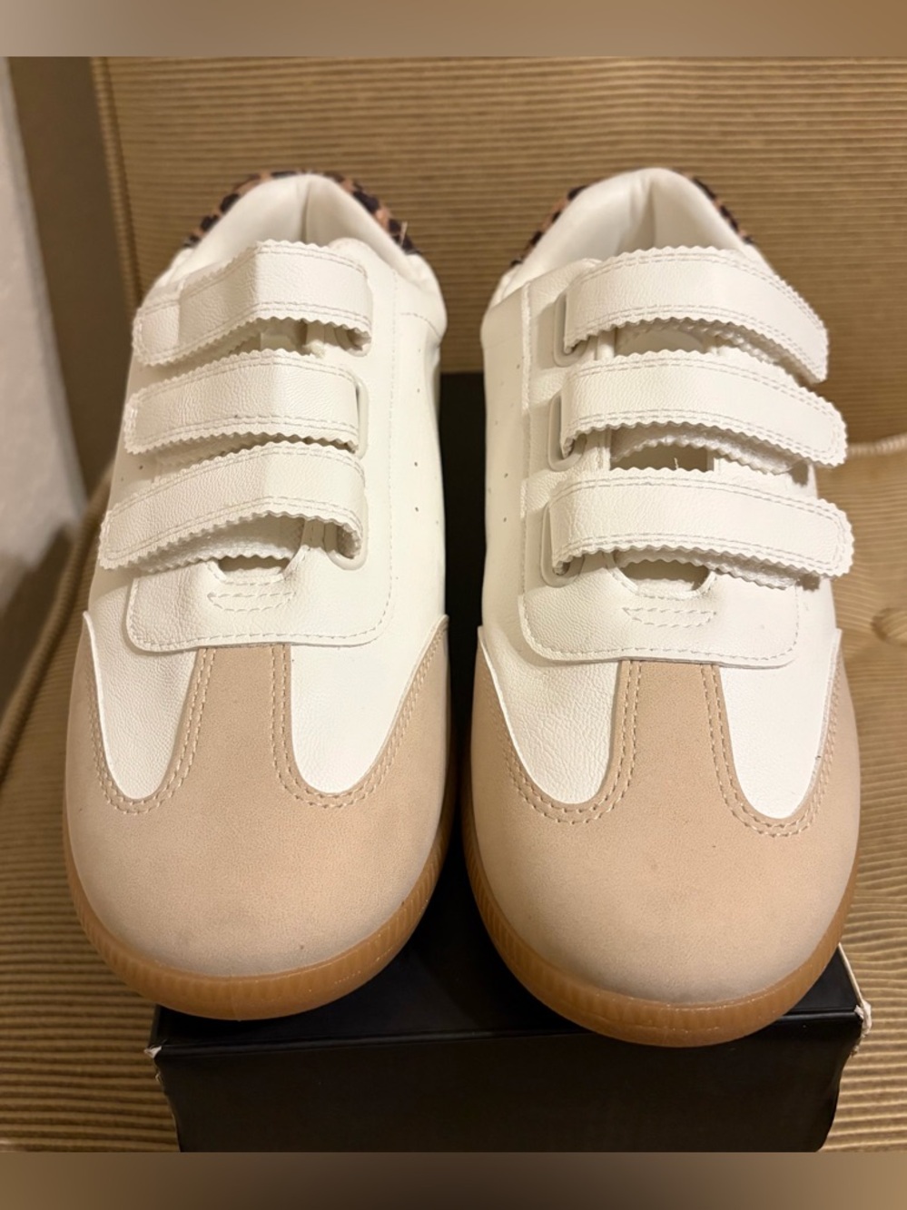 NWOT Dolce Vita Women’s Quick Casual Sneakers/Multi-Strap Closure - Size 8.5